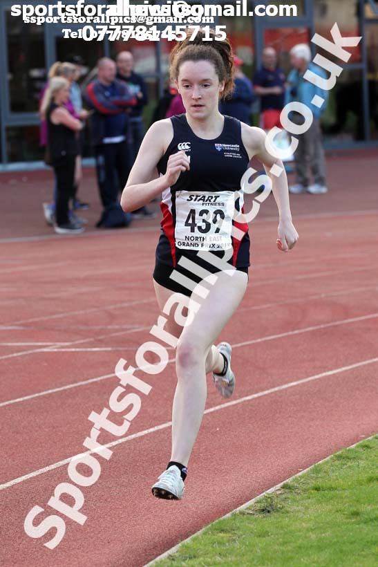 Senior graded 800 metres, 2019 North East Grand Prix, Gateshead Stadium. Photo: David T. Hewitson/Sports for All Pics